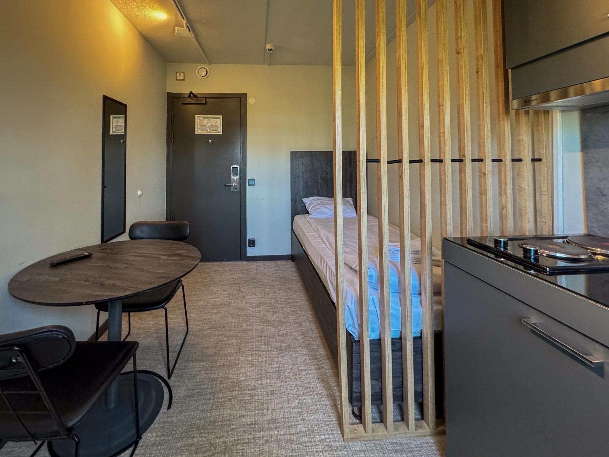 Joenkoeping Hotel Apartments Eksteriør bilde