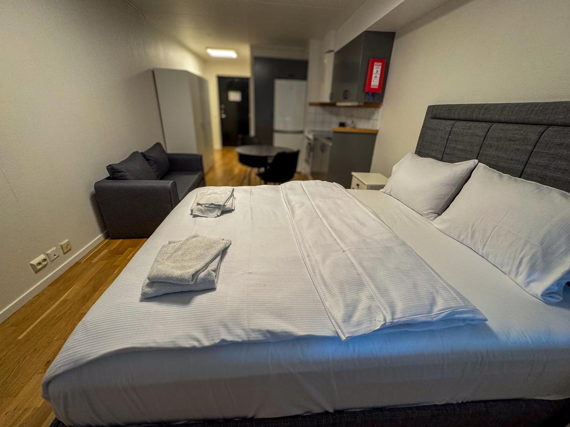Joenkoeping Hotel Apartments Eksteriør bilde